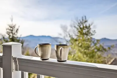 Image de Beech Mtn - Walk to Restaurants, Fred’s, concerts! Mtn Views!