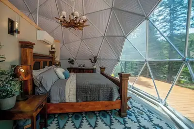 Image de Luxury on the Edge of Traverse City