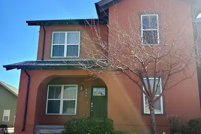 Image de Family-Corporate-Short Term-Housing