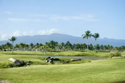 Image de Yes! This is your retreat, view of El Yunque, inside Coco Beach Resort.