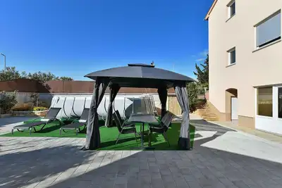 Image de Appartement de vacances avec air conditionné et piscine finie