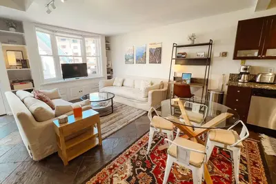 Image de Ski in/Ski out, Pet Friendly in the Heart of Mountain Village!