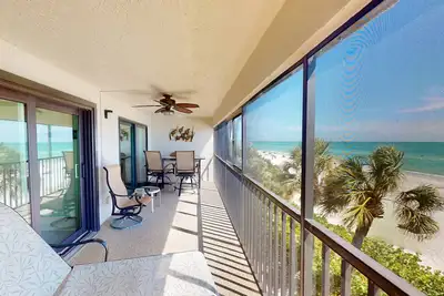Image de Corner Beachfront. Large Balcony. Pool. Hot Tub. Exceptional Location.