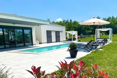Image de Ferienhaus für 6 Gäste mit 120m² in Jopi