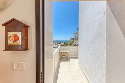 Image de Appartement 'Bellavista Castro 2' avec vue sur la mer, Wi-Fi et climatisation