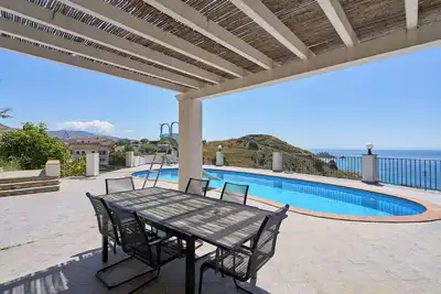 Image de Villa \"Casa Beto\" avec vue sur la mer, piscine, jardin et Wi-Fi