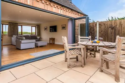 Image de Little Owl Barn - sleeps 4 guests  in 2 bedrooms