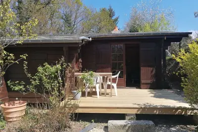 Image de Chalet En Pleine Nature Avec Etang
