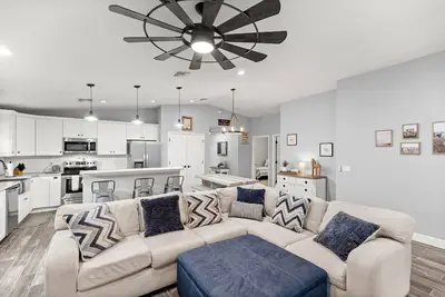 Image de Downtown Ocala Delight: Cozy 4-Bedroom Home Awaits