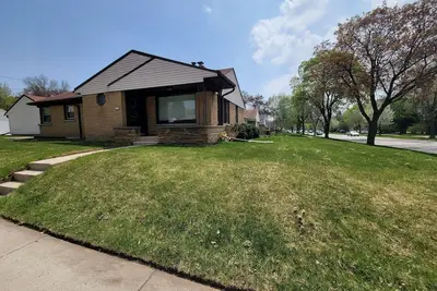 Image de Cheerful 3 bedroom home with garage parking
