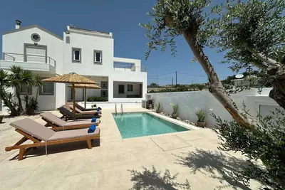 Image de Summer Dream Villa, a modern detached house just a leisurely 10-minute stroll from Afandou Beach.