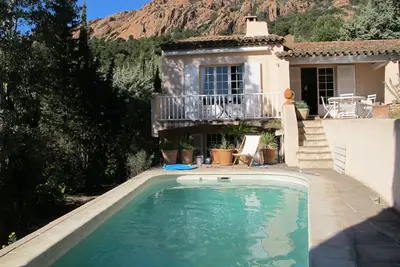 Image de Villa 2 Chambres 6 couchages avec piscine