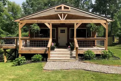 Image de Newly built home less than 2 miles from the New River Gorge!