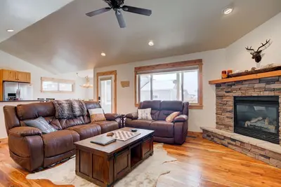 Image de Bozeman's Modern Retreat: Experience Rustic Luxury