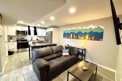 Image de Awesome Two King Bed Lower Close to all in Denver