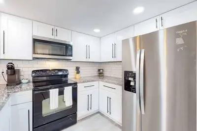 Image de Updated Two-Bedroom with Three King Beds, Loft & Two Baths
