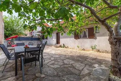 Image de Belle maison à Pridraga avec WiFi
