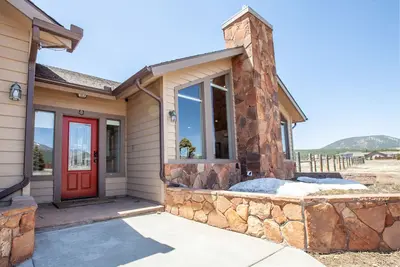 Image de Mountain Shadows Single Story - 2 Acre Fenced Yard