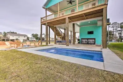Image de Bay St Louis Water Front Home w/ Private Pool + Boat Dock