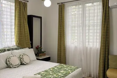 Image de Country House minute's drive away from everything!