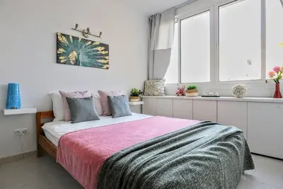 Image de Elegant Torremolinos apartment - City center - 10 minutes from the sea