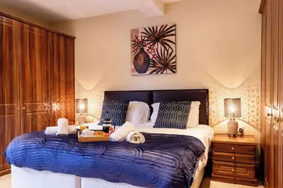 Image de Emerald Spacious apartment near the Sea