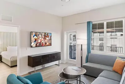 Image de Top Floor - near Disney and I-Drive!