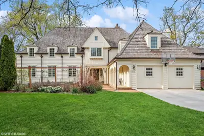 Image de Luxury living in prime location