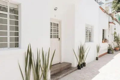 Image de Beautiful and quiet Town House in la Condesa w/ Private Terrace
