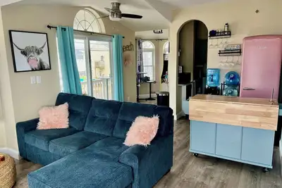Image de The Posh Plum - Fun and Easy Beach Vacation - In the Heart of it All