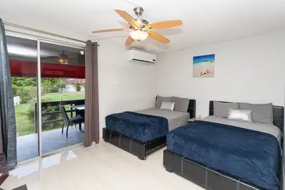 Image de Garden View Vacation Condo on Hip Strip Central Location