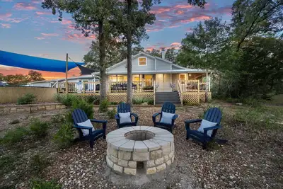 Image de 53 Acre Ranch w/Pool, Spa, Lake, Game Room & More!