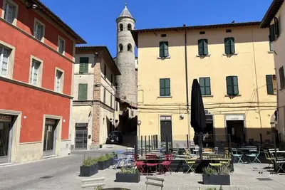 Image de The House In The Little Square