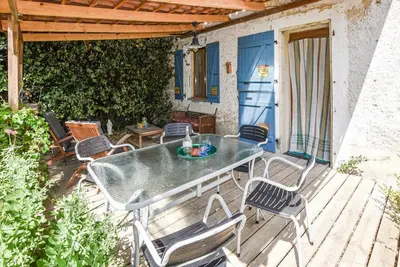 Image de Roulotte et Gite en Drome Provencale