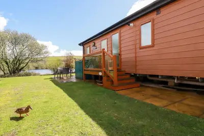 Image de Lake View 10, pet friendly, country holiday cottage, with pool in Par