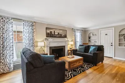 Image de The Henry House I Pet Friendly, Cozy, Convenient