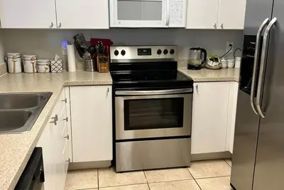 Image de Privately Owned 1 Bedroom Apartment, Sunny  Isles, Beach Front