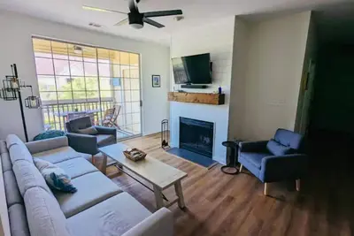 Image de Last Stop Before Isle of Palms - A Mount Pleasant Gem that sleeps 7