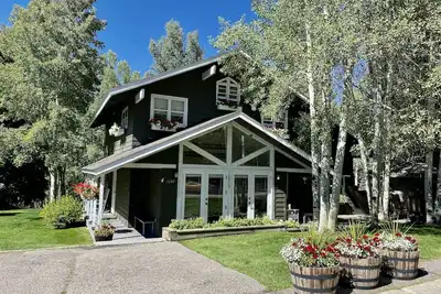 Image de Charming West Vail 4 Bedroom, 3 Bathroom Mountain Chalet with Private Hot Tub