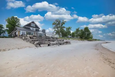 Image de The Sandcastle Beach House