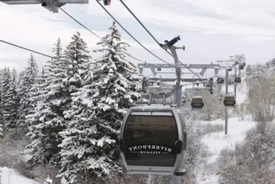 Image de Luxury Riverfront Ski-In, Ski-Out Retreat - Next to Gondola & Ski Valet