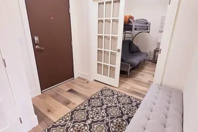 Image de Updated 2 Bedroom Condo!