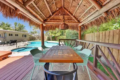 Image de Desert Oasis. Private Pool - 10 minutes to Downtown