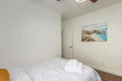 Image de Water Element Cozy Bungalow in Downtwn Phx 6 ppl