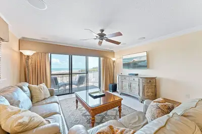 Image de Beachfront Townhouse-Style Condo | Walk to Pier & Shore!