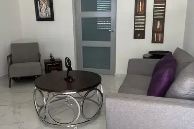 Image de Luxury centric 1 bedroom apt - 5 min from the beach