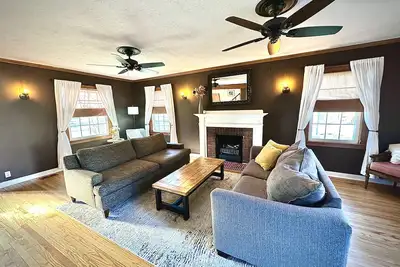 Image de Stylish 2br Charmer Close to Everything