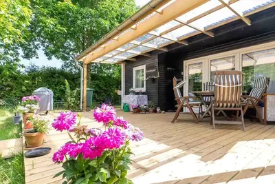 Image de Cozy holiday home by beautiful beach.