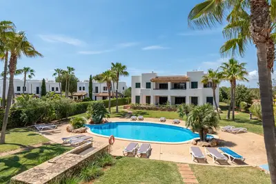Image de Appartement de vacances \"S'Estel B3\" avec piscine partagée, terrasse privée et Wi-Fi