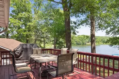 Image de Cozy 3-bedroom, 2-bathroom cabin in Spooner, Wi